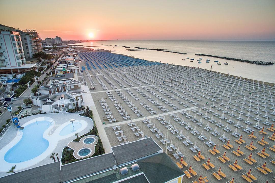 Hotel Clipper Cattolica Exterior photo
